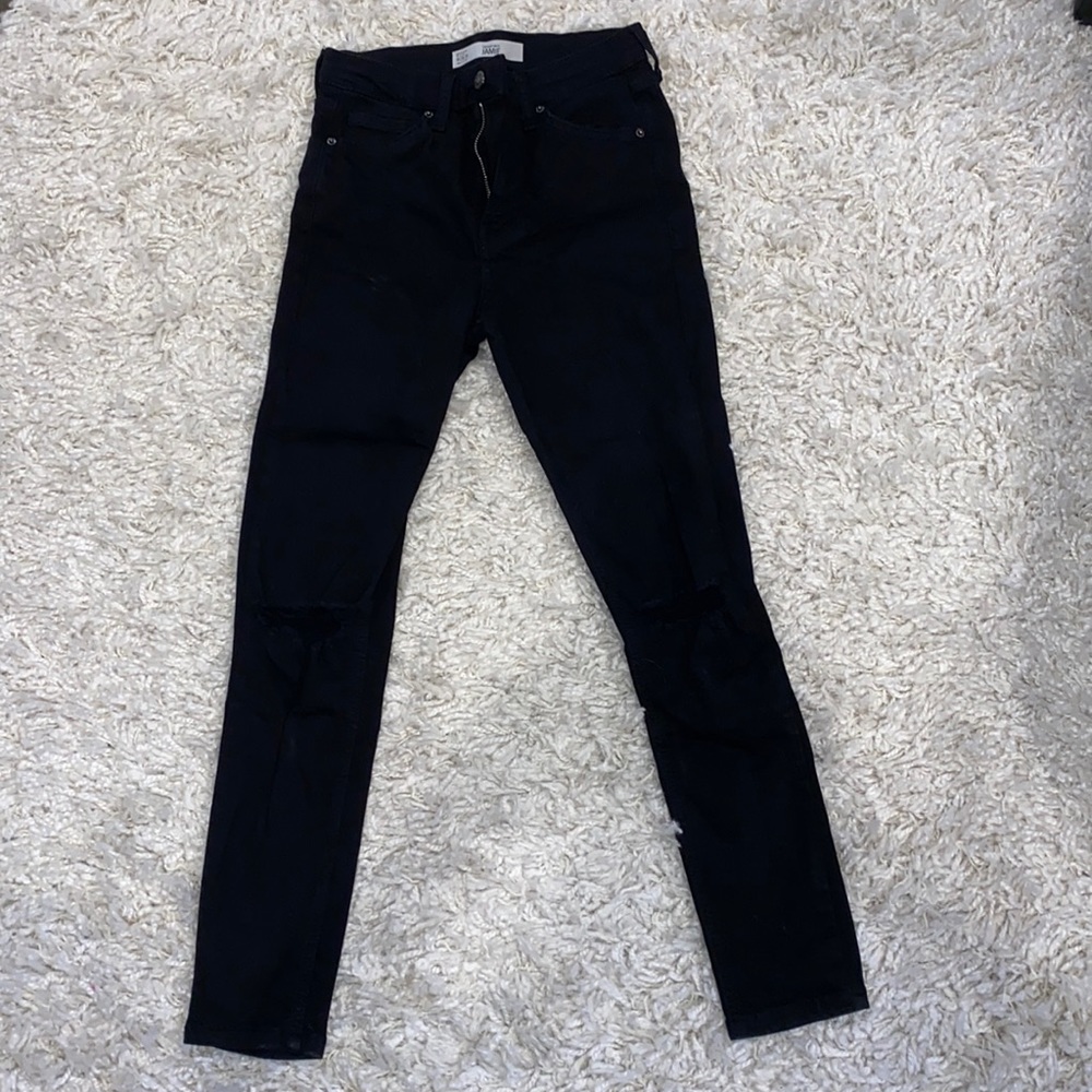Top Shop jeans. I’d totally wear these if I was still a size 26.